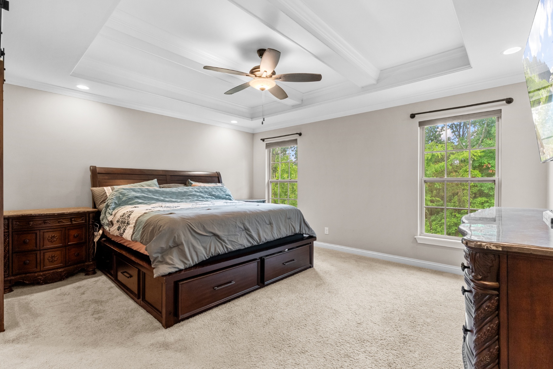 Primary suite with tray ceiling